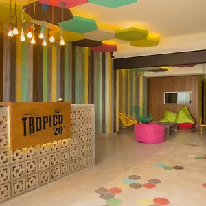 Tropico 20º Oceanfront קוזומל